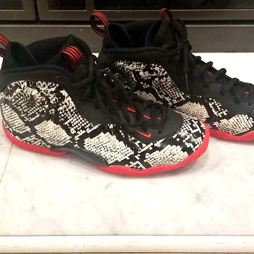 Nike Foamposite Boys Size 7
